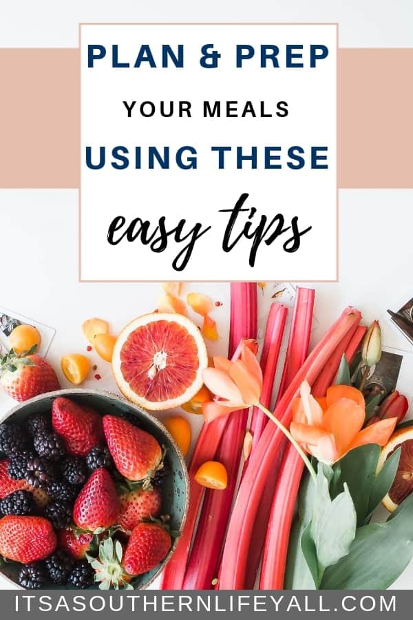 Easy tips to plan and prep your meals to avoid the fast food trap. Stop wondering what to eat when you prepare your meals in advance.