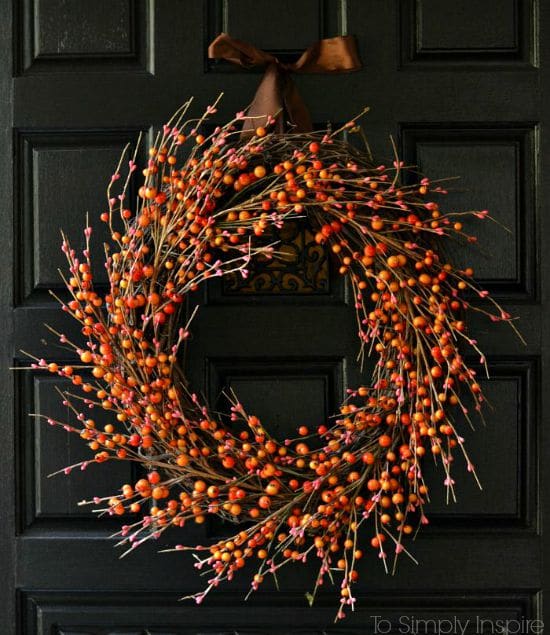 Amazing DIY ideas to help decorate your porch for fall.