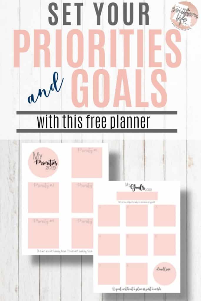 Set your priorities and goals with this free printable planner. Kick off the New Year with achievable personal goals following these easy steps and this tracker.