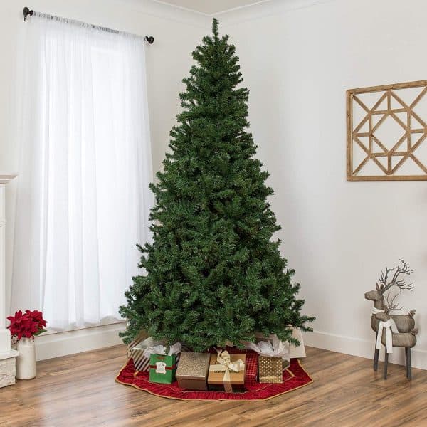 7.5 foot unlit Spruce artificial tree