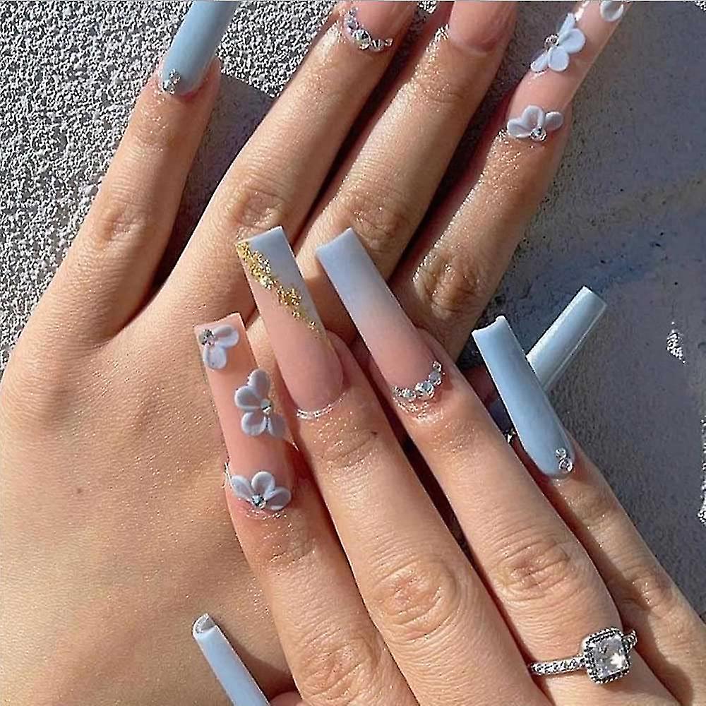 LUXURY NAILS