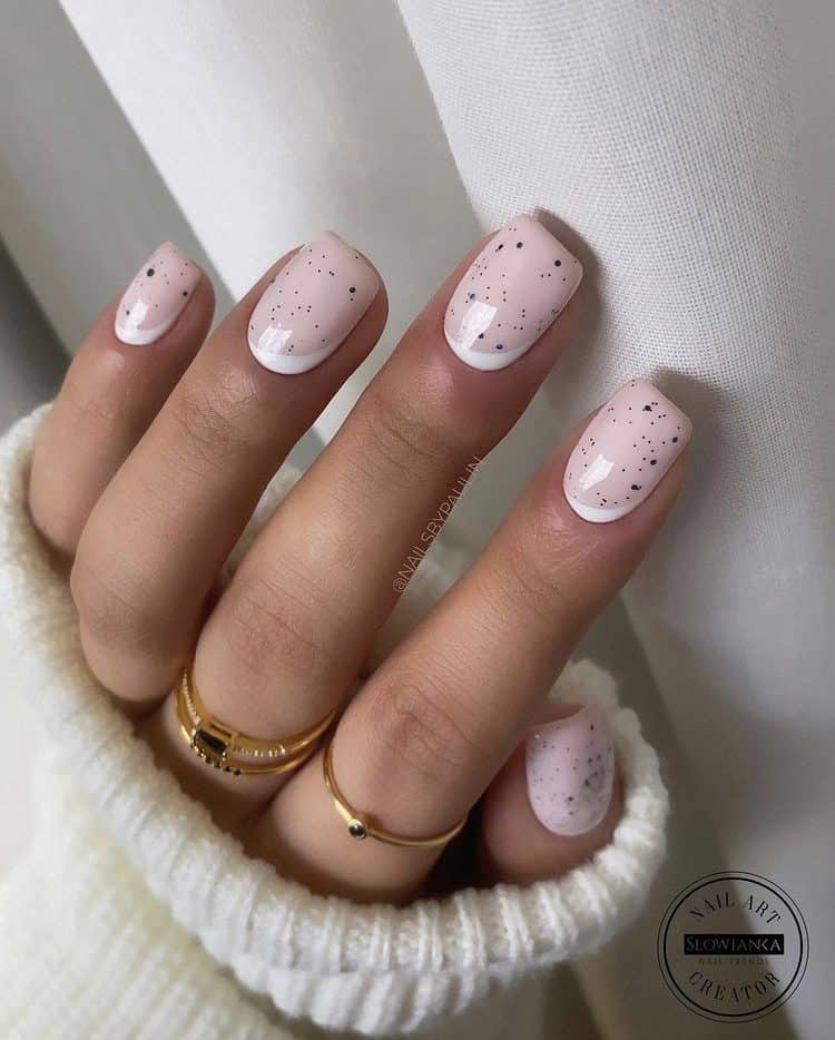 pink nails