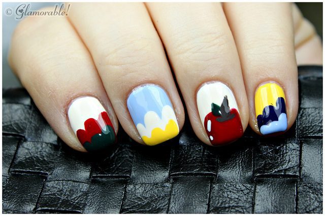 snow white disney nails