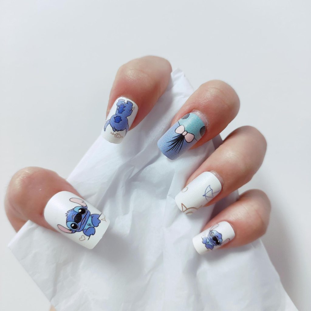 stitch disney nails