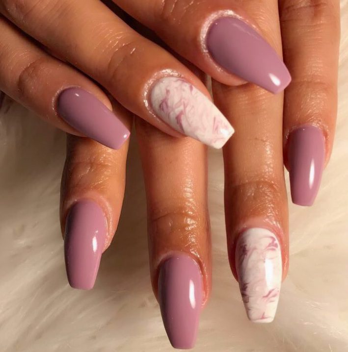 dusty rose nails marble accent