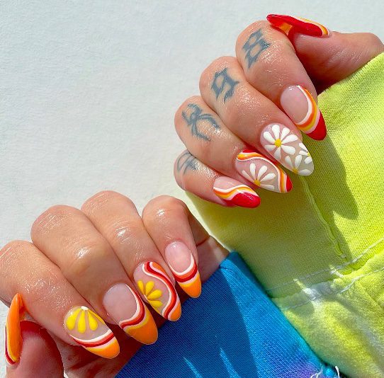 70s inspired nails flowers
