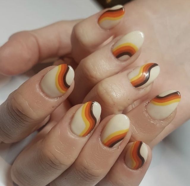 70s inspired nails brown