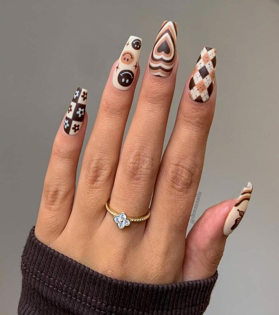70s inspired nails cream