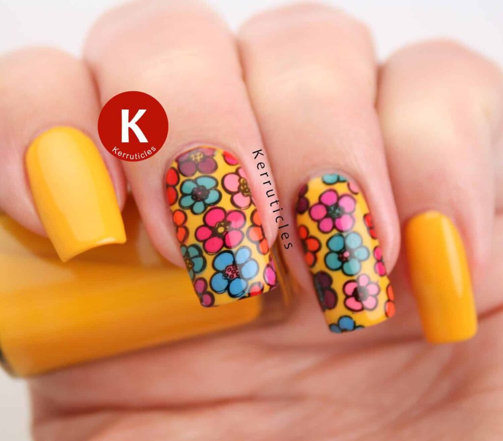70s inspired nails flower power